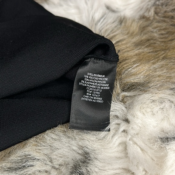 Alice + Olivia Saria Halter Top - Picture 4 of 4